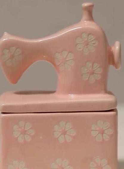 Handmade Kawaii Miniature Dollhouse Pink Ceramic Sewing Machine Trinket Box